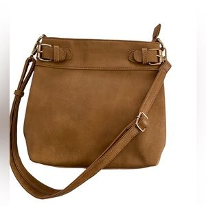 Tan Faux Leather Women’s‎ Cross Body Bag| Cheetah Lining | Gold Buckle Hardware